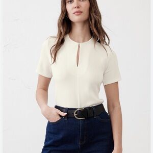 Banana republic cream
Soft Touch Scuba Crew-Neck Top